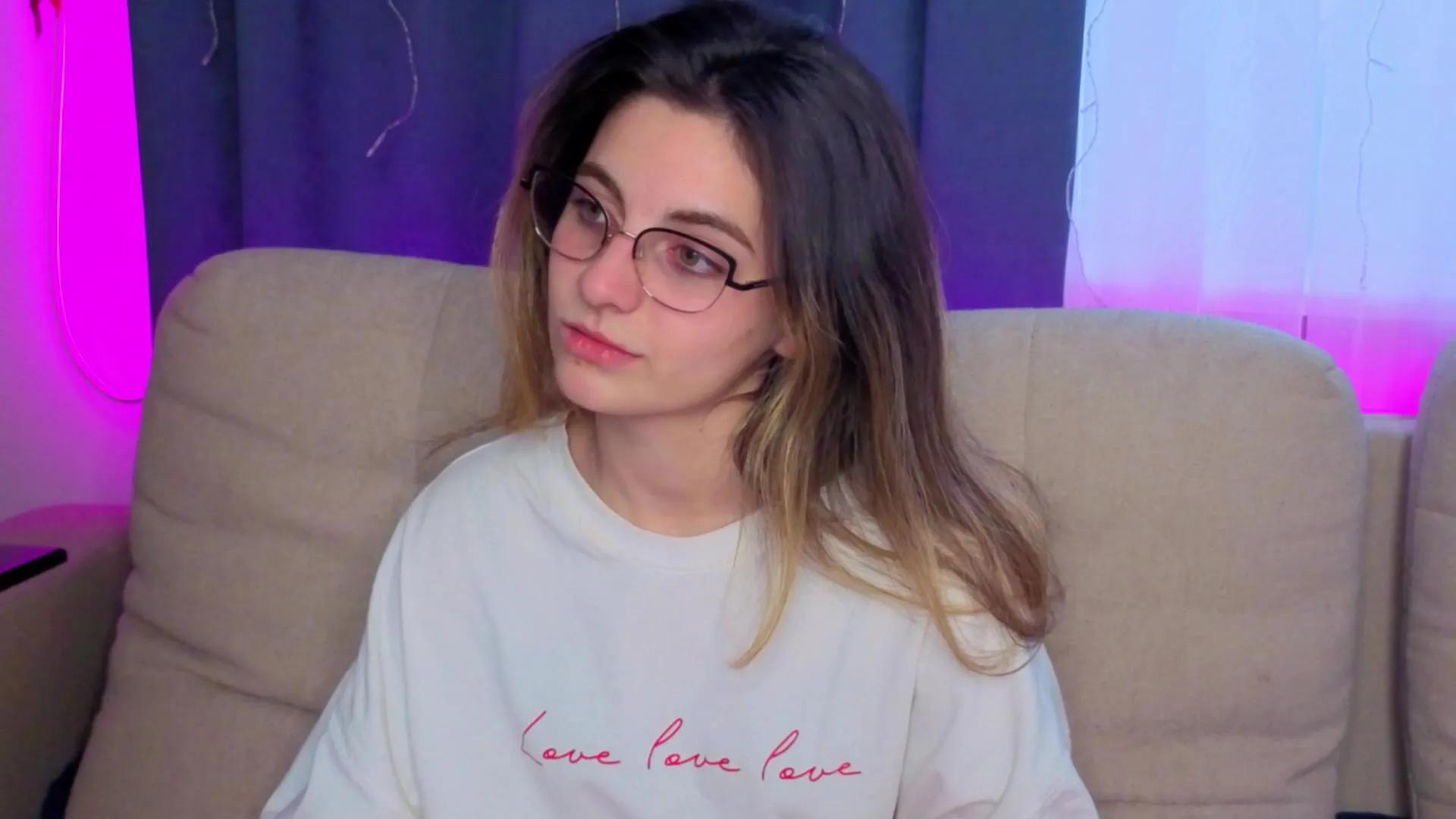 CaronFowlkes — Freechat on Cam4