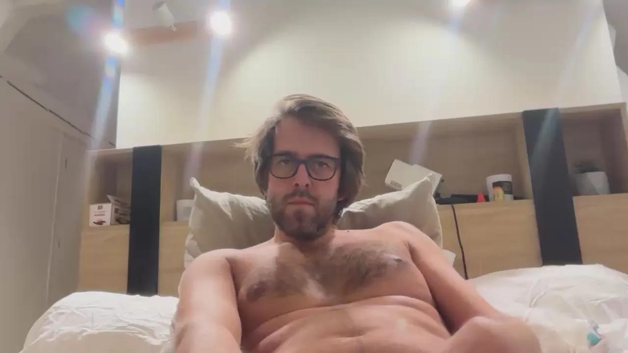 charlyplc75 —  #gamer #analtoys #amateur #spanking #C2C #masturbation #milk