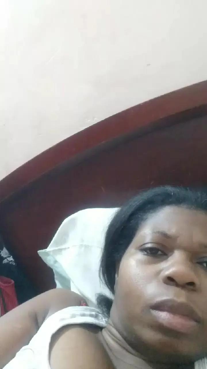 chocolatesexi3 on Cam4 