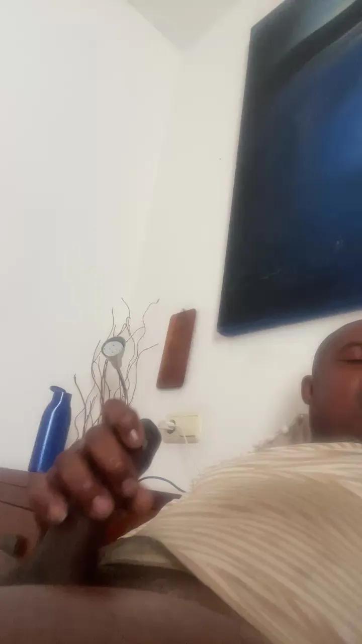 chocolatesis on Cam4 