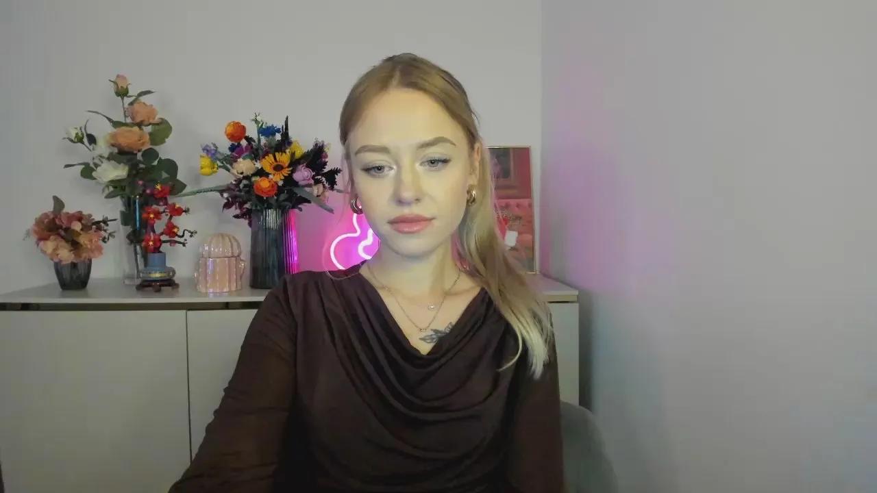 CindyExtasy —  #cute #femdom #C2C