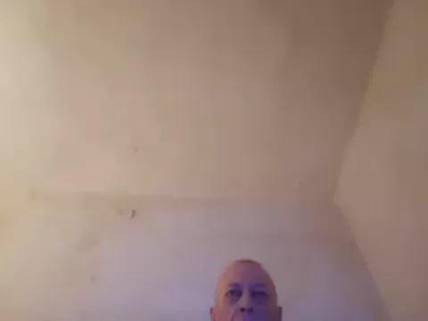 daddy_studfuck on Cam4 