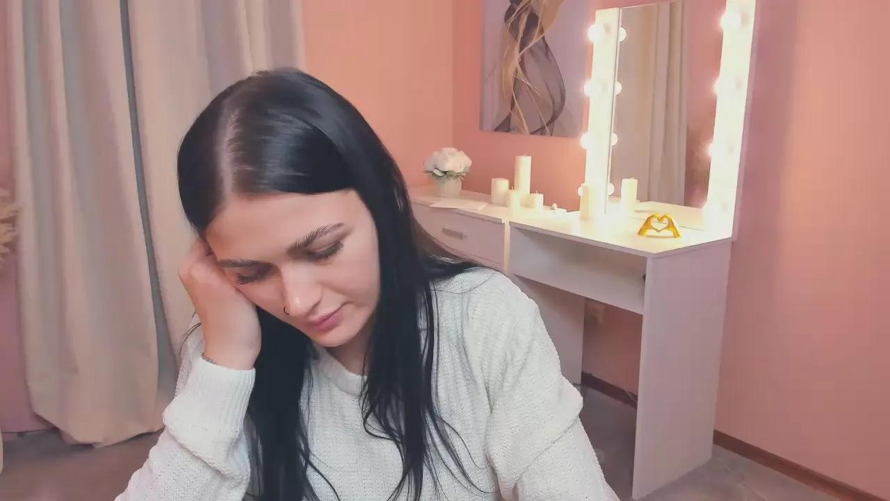 DebrahHoffstot —  #deepthroat #AssToMouth #smoke #squirt #femdom #striptease #pee