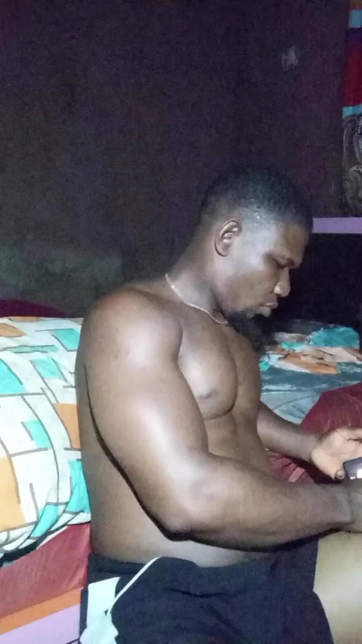 Desy2283 — #masturbation #pornstar #piss #cum #C2C #mascular #dick