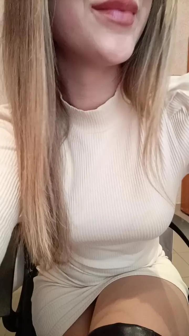 dzinblondi — Freechat on Cam4