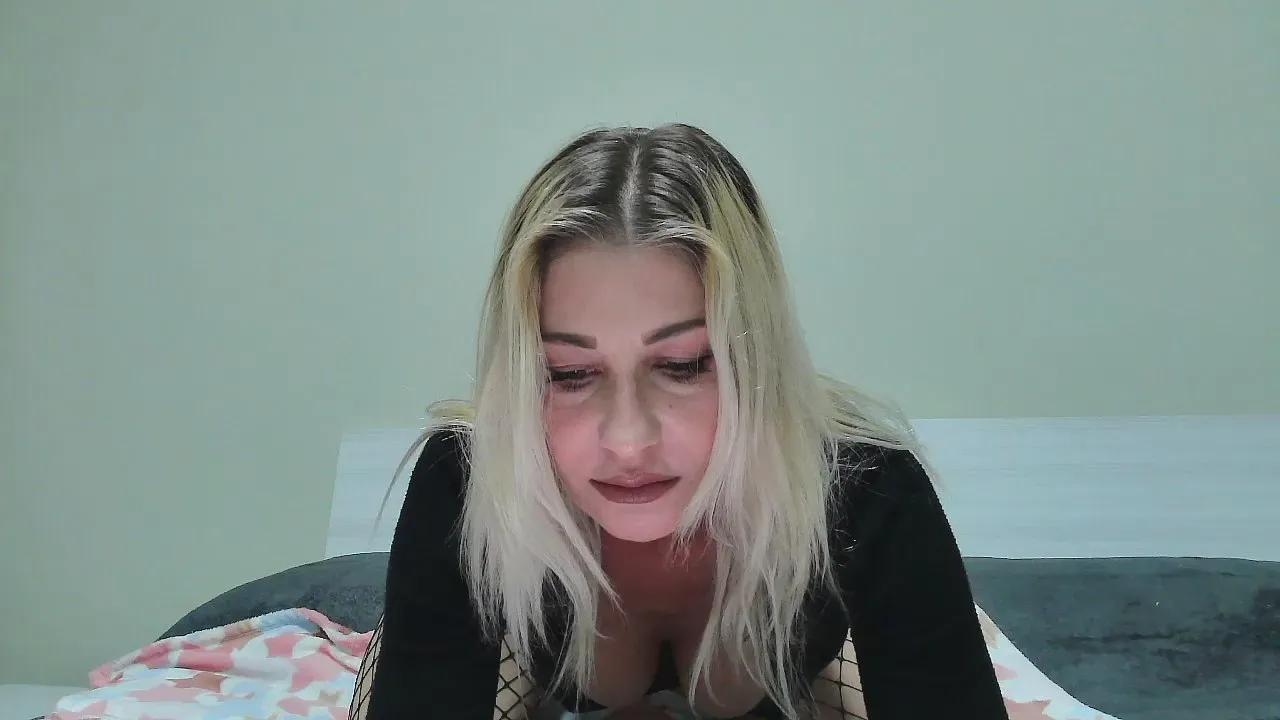 evakisimovareal — Freechat on Cam4