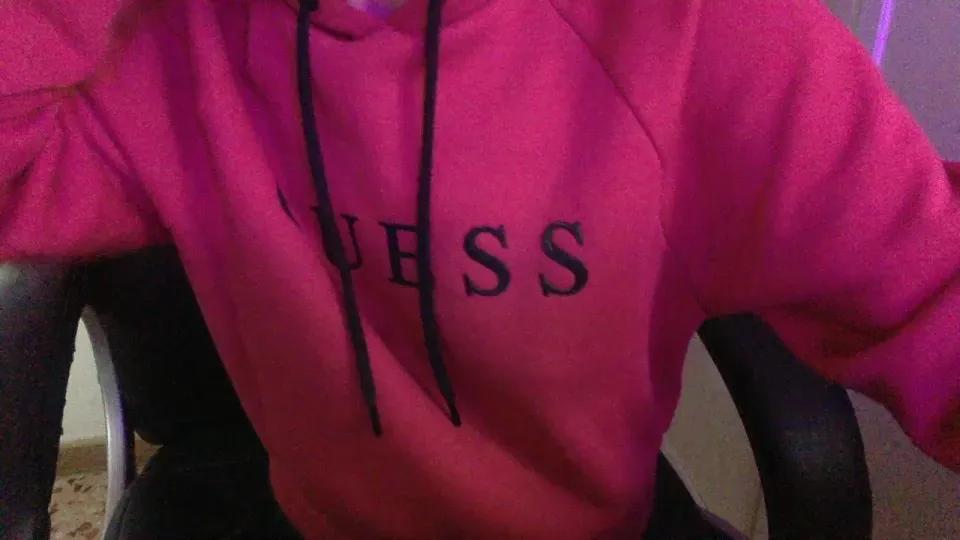 gatitaflakita —  #amateur #striptease #squirt #masturbation #C2C