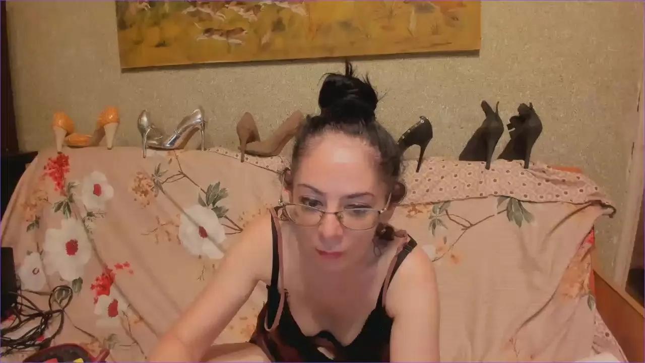 goddess_kenya on Cam4 