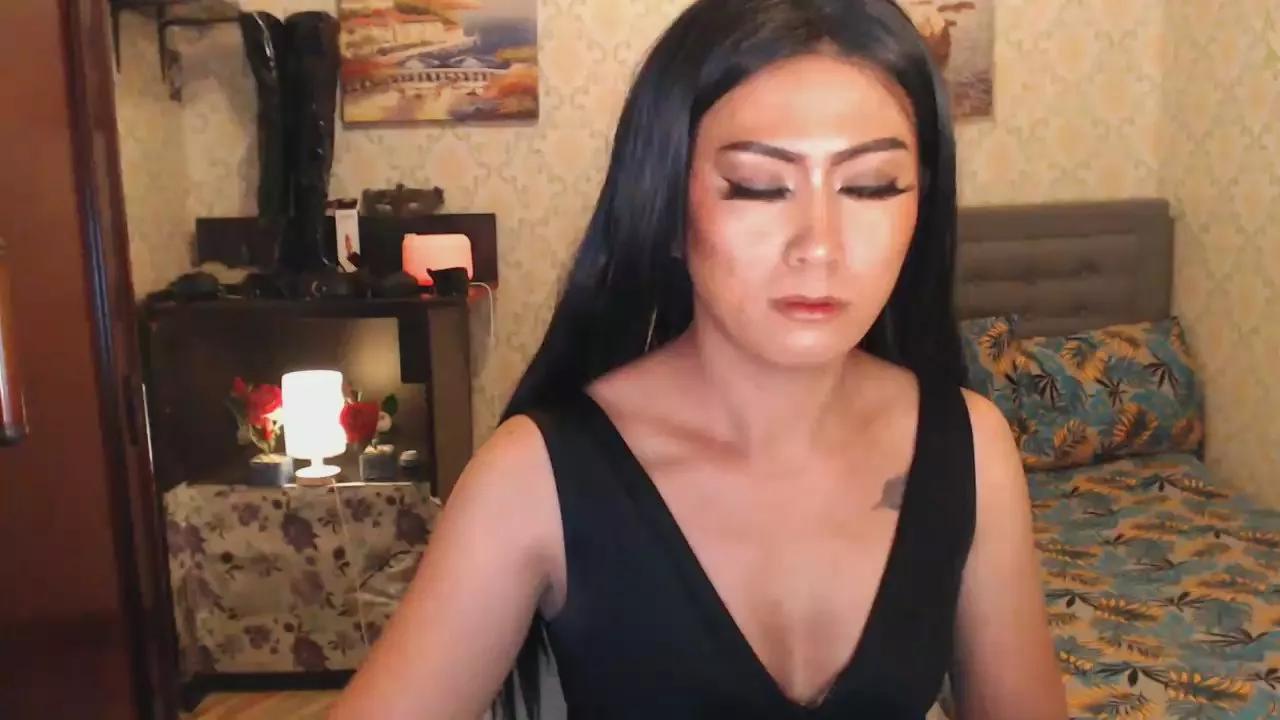 GoddessManiac on Cam4 