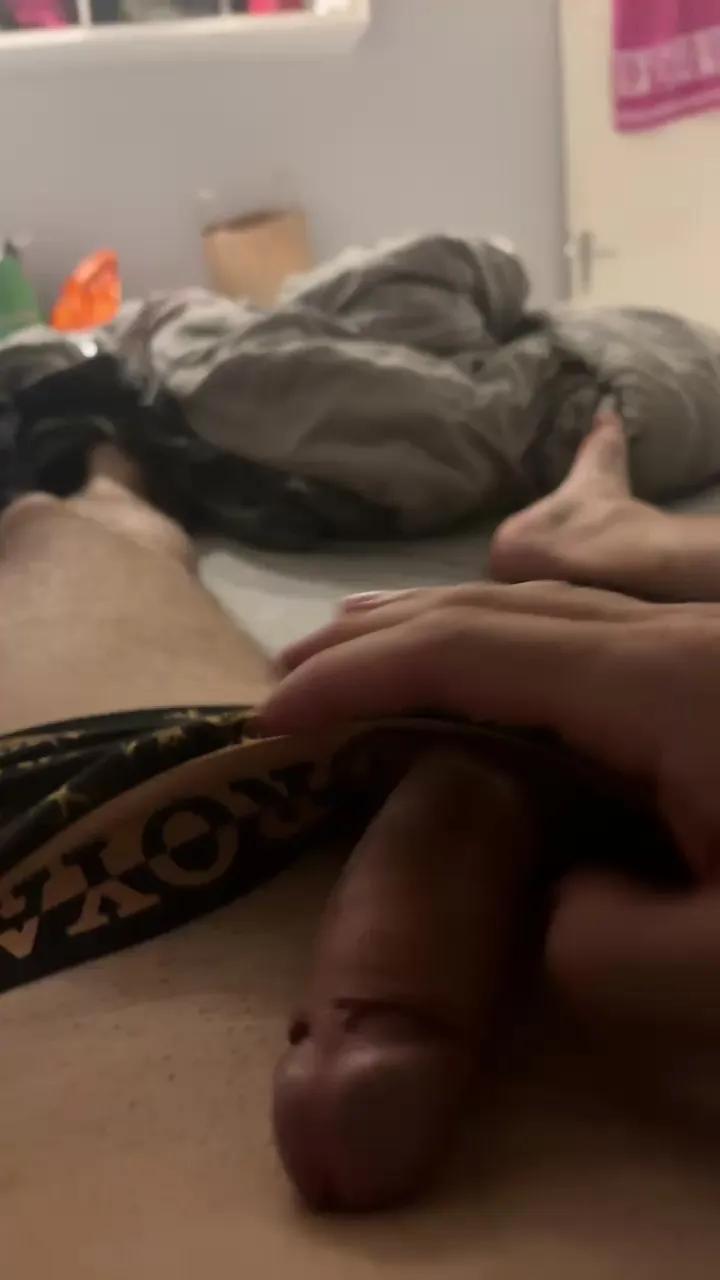 guigui93_sexy — Freechat on Cam4