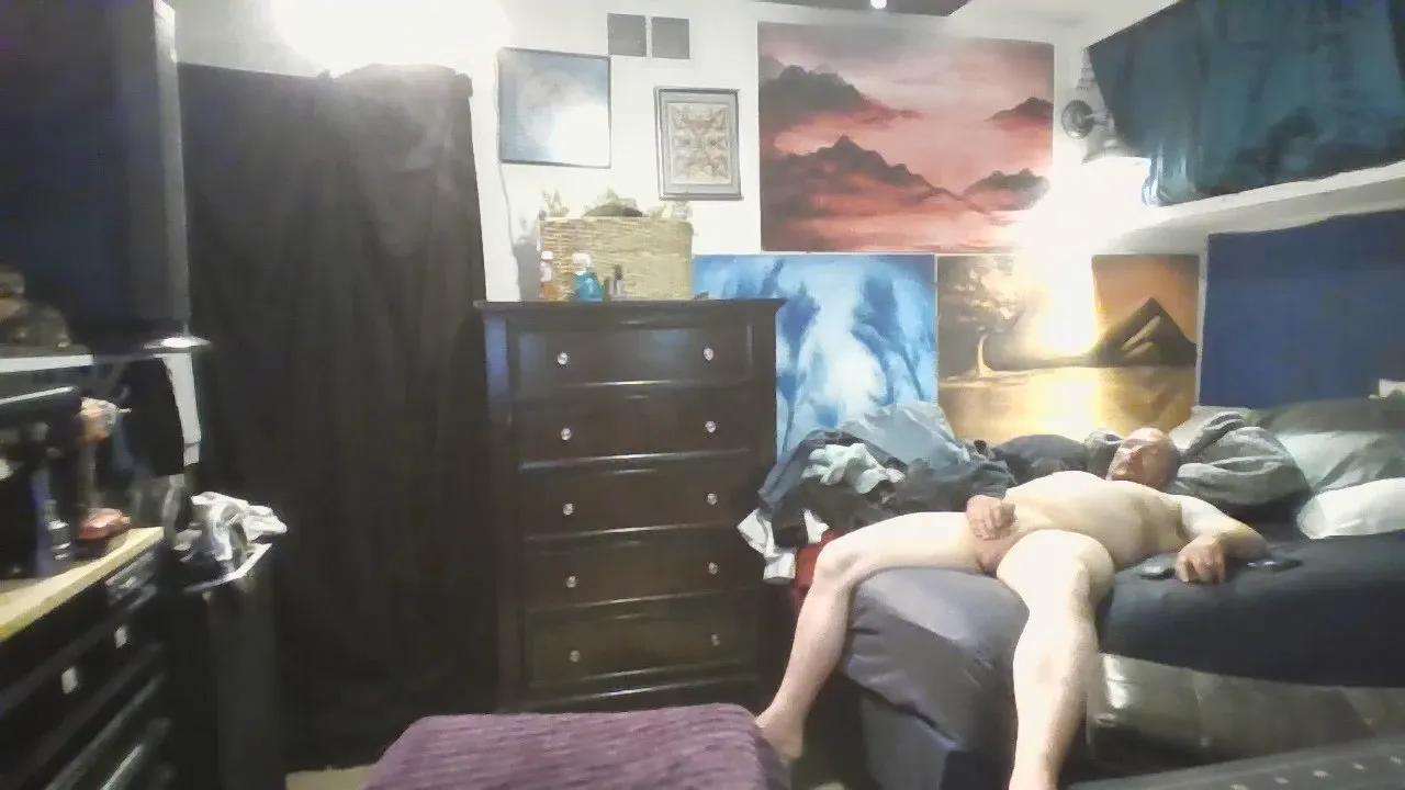 im2hi4u —  #schoolgirl #threesome #gamer #cum #masturbation #C2C #smoke