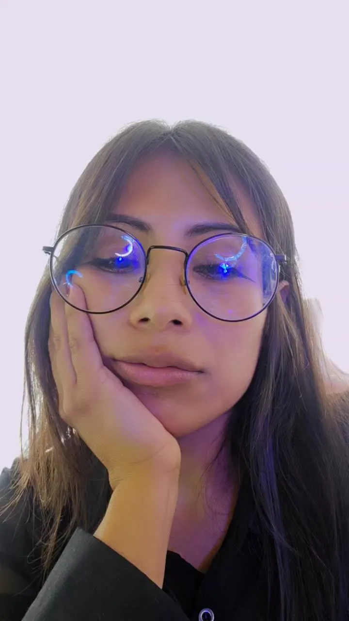 Offline Jade_Zephyra on Cam4