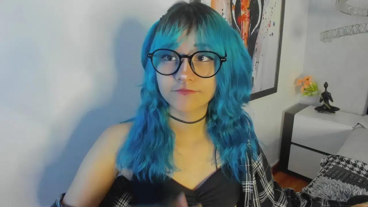 JinkxIndigo —  #cosplay #deepthroat #bdsm #squirt #gamer #spanking #feet