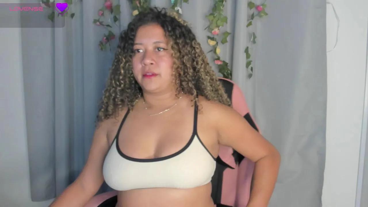 KeniaThompson01 —  #cum #spanking #bdsm #C2C #masturbation #blowjob #pussy