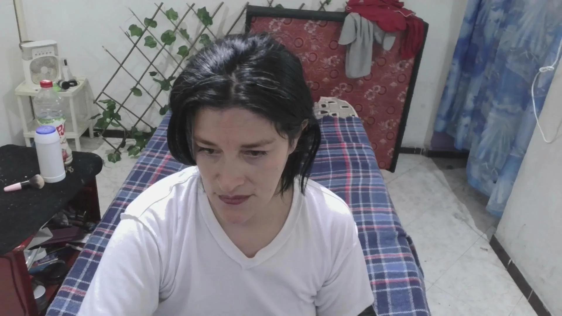 Kimmysander1 on Cam4 