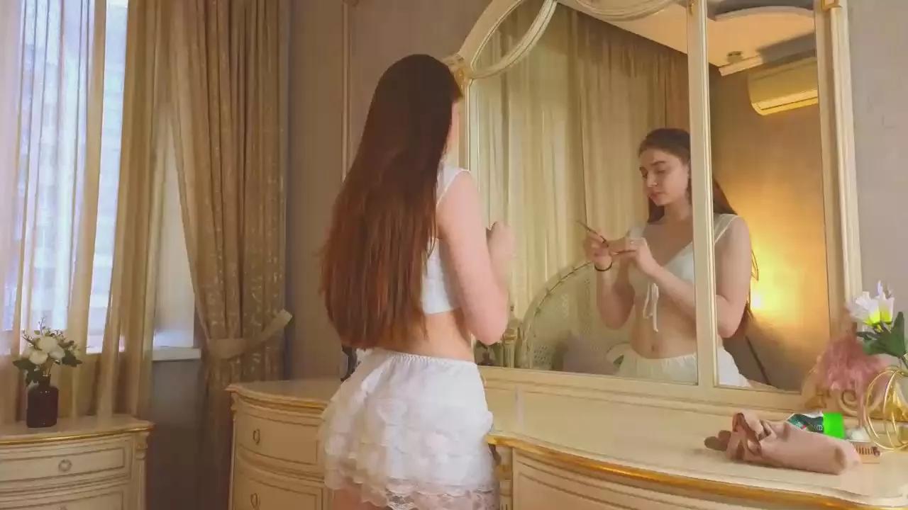 LilianHathaway on Cam4 