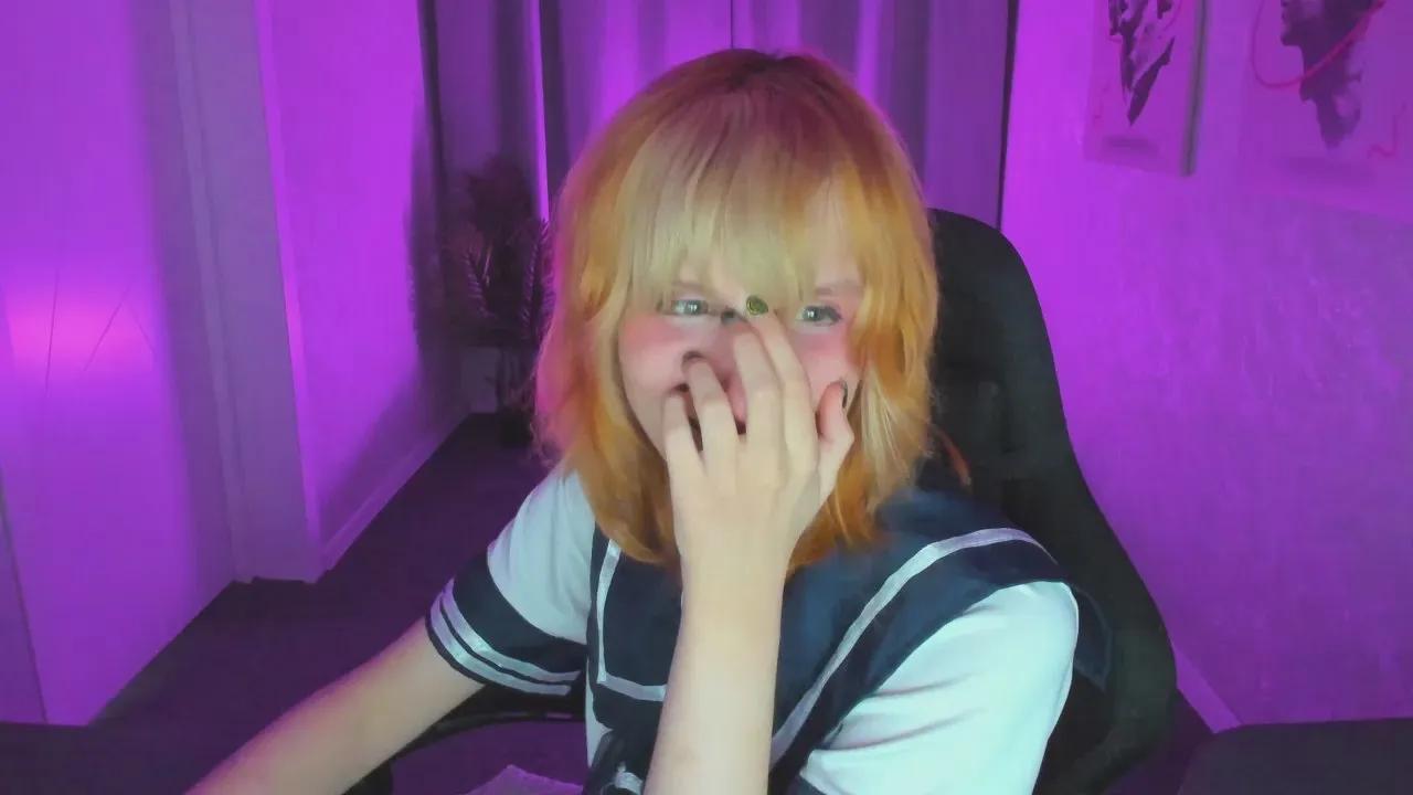 Little_Chips on Cam4 