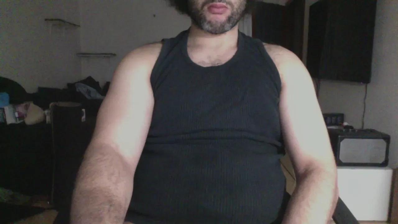 lookingood35 on Cam4 