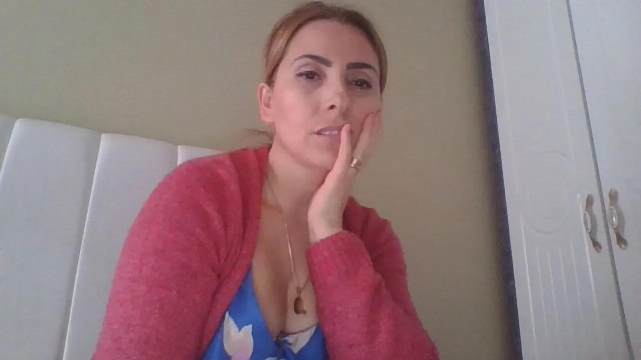 lovesiara1 —  #feet #anal #deepthroat #pee #C2C #smoke #ass