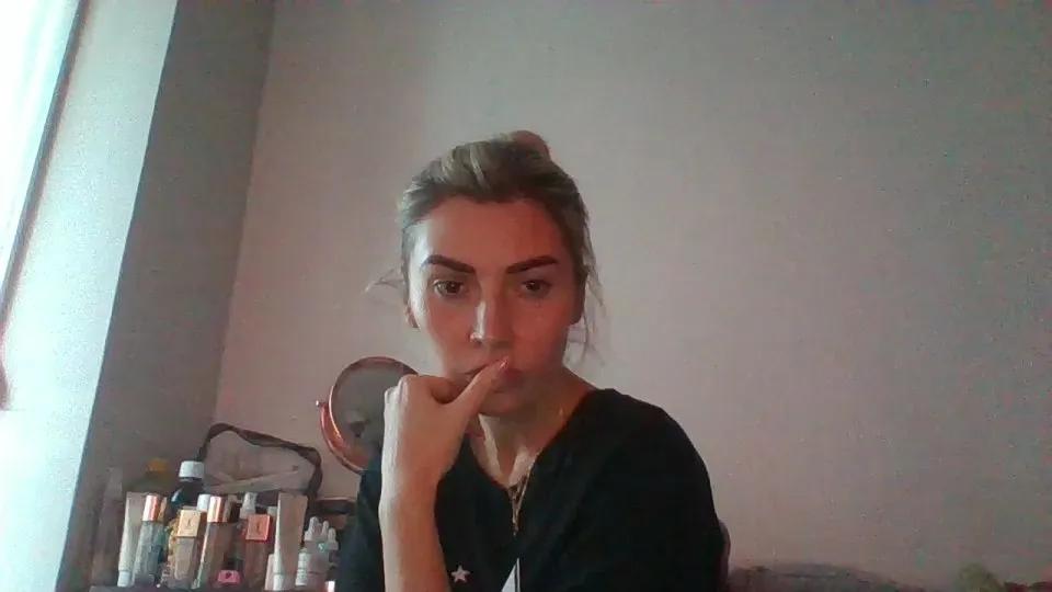 LuckyAlice — Freechat on Cam4