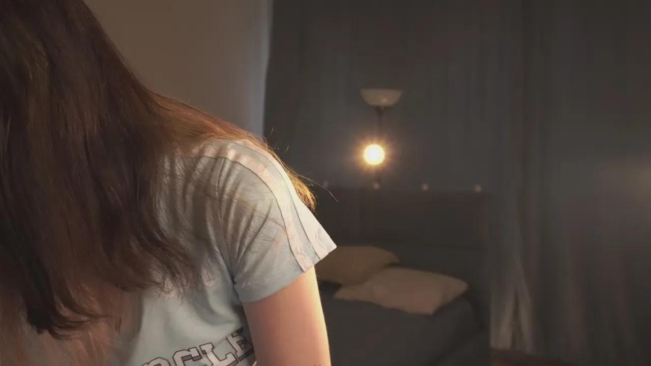 MariePomplun —  #ass #cute #striptease #smoke #C2C #masturbation #schoolgirl