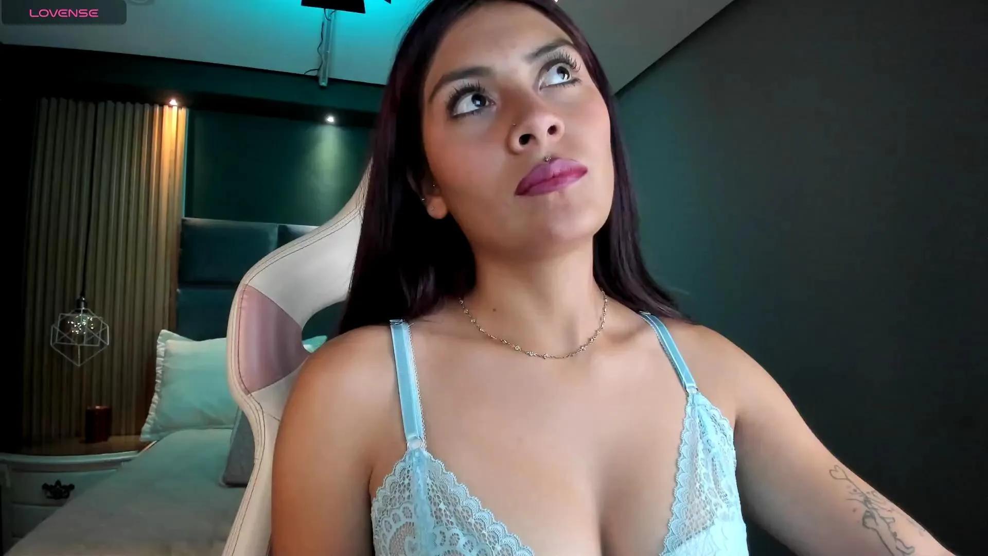 MilaRoses —  #ass #cute #amateur #bigass #C2C