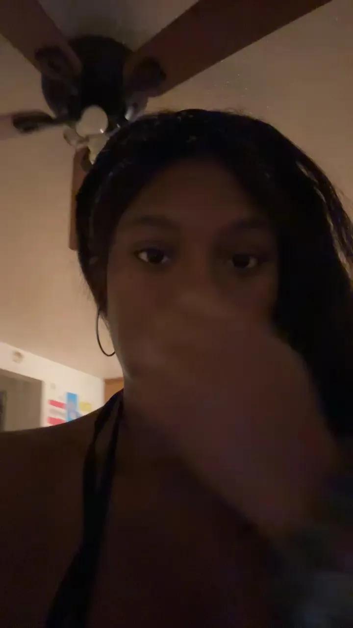 MissLondonDBrat on Cam4 