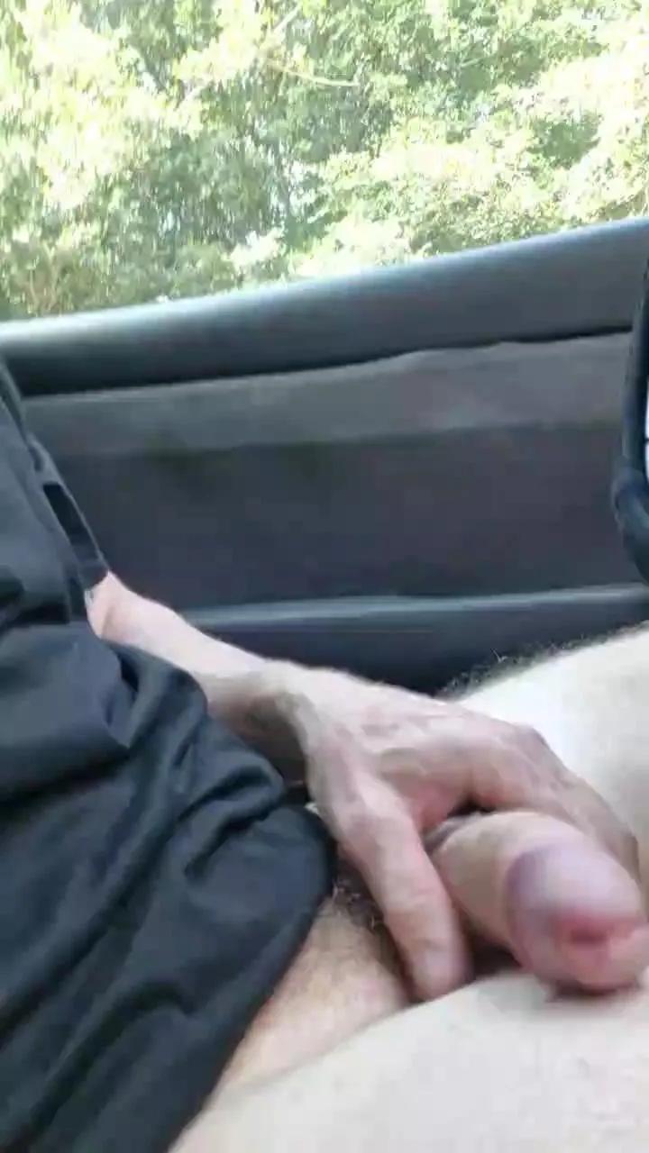 Mrrightnow881 on Cam4 