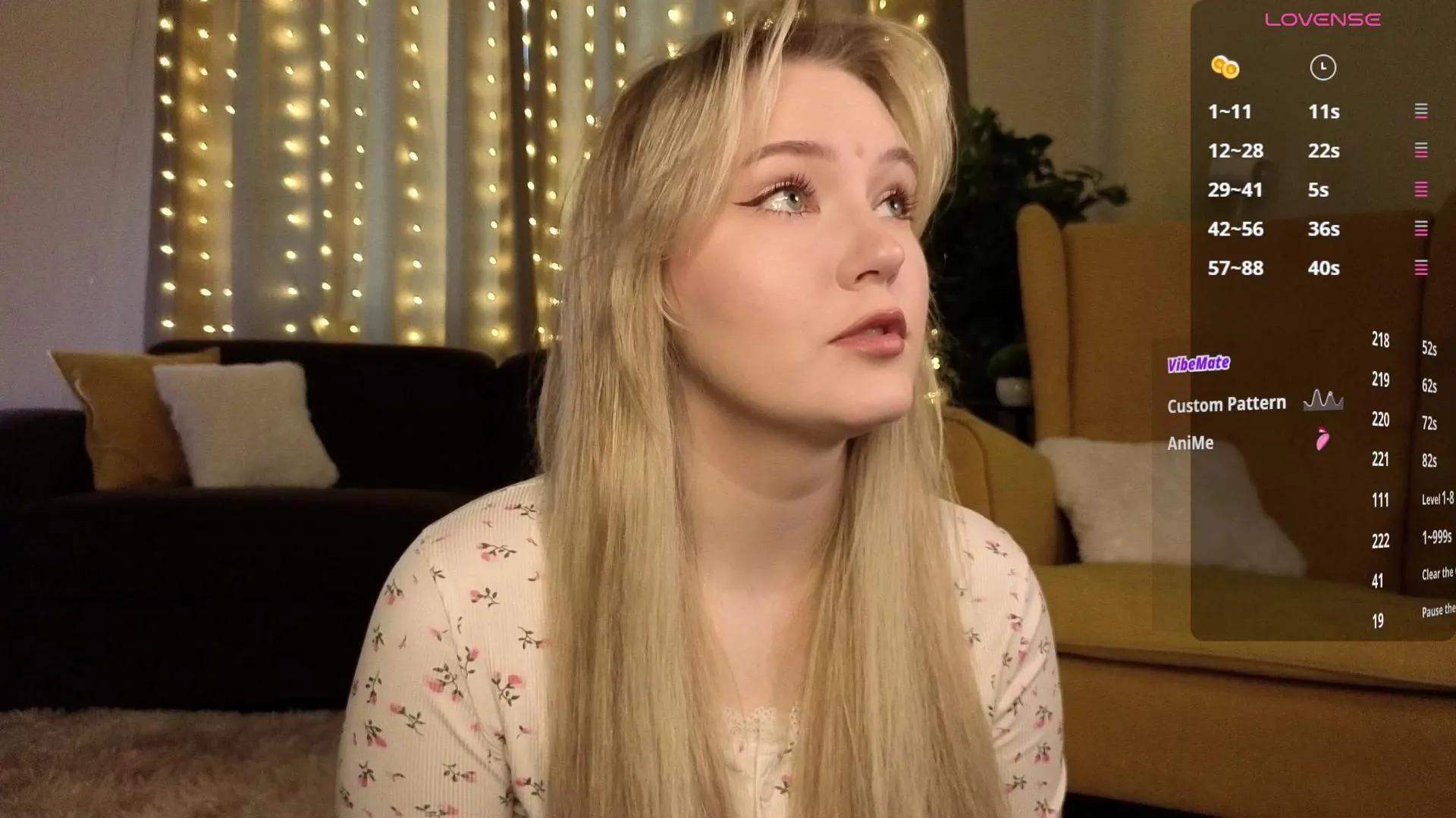 OdeliaAntell —  #masturbation #schoolgirl #bigass #C2C #striptease #femdom