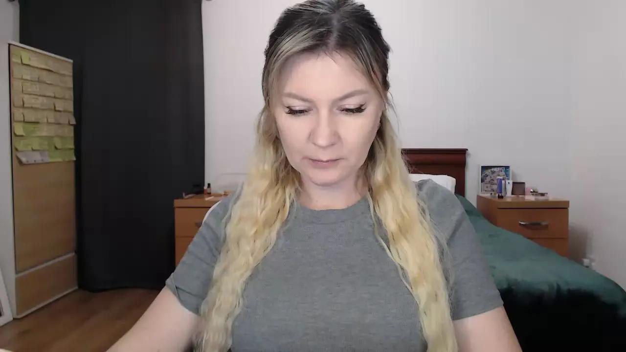 ParadiseAlina on Cam4 