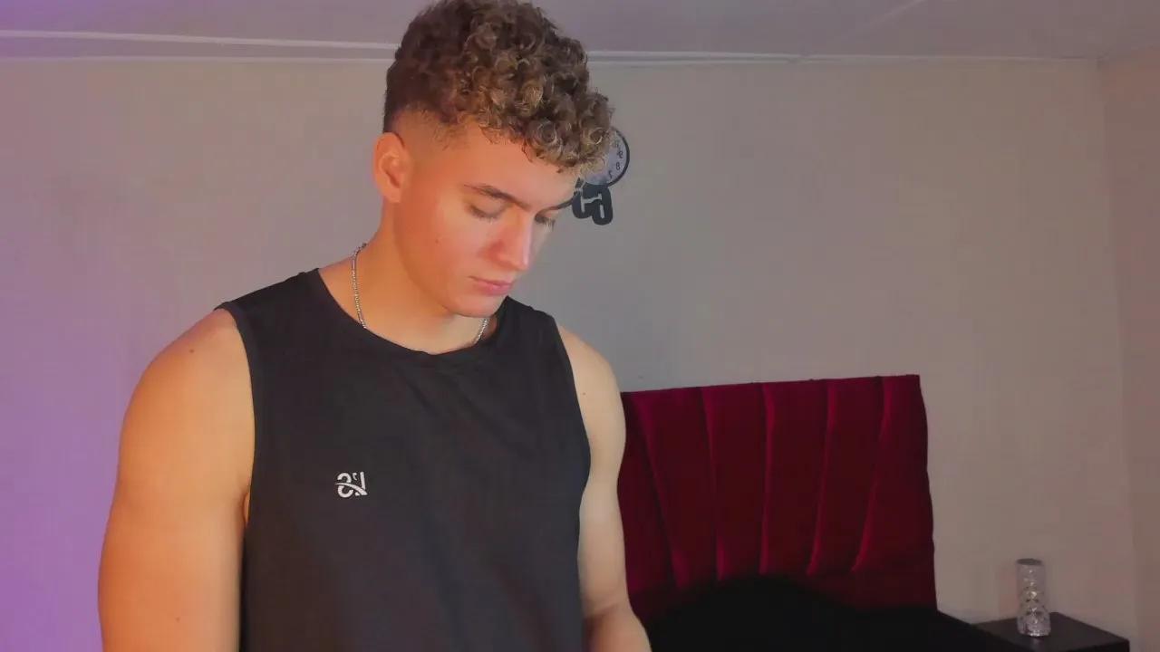 paull_george —  #feet #femdom #analtoys #armpits #schoolgirl #masturbation #C2C