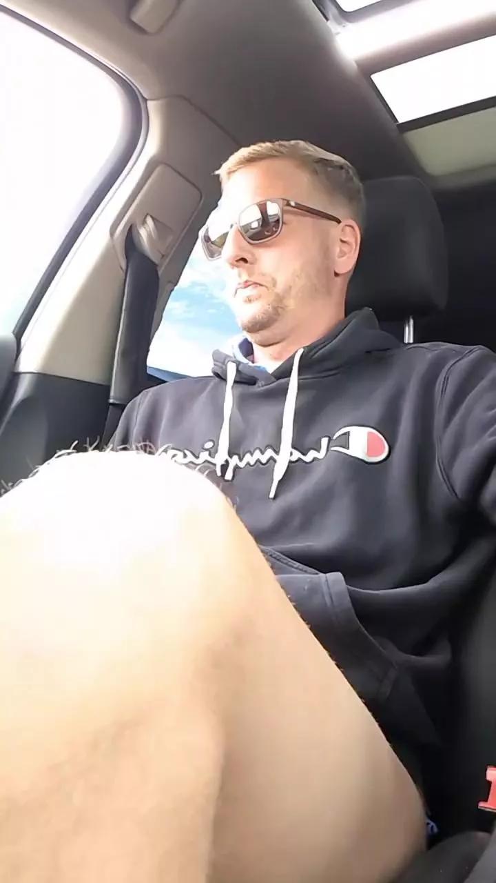 peggingboy87 on Cam4 