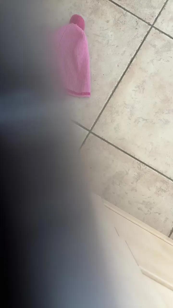 pralinettedu25 on Cam4