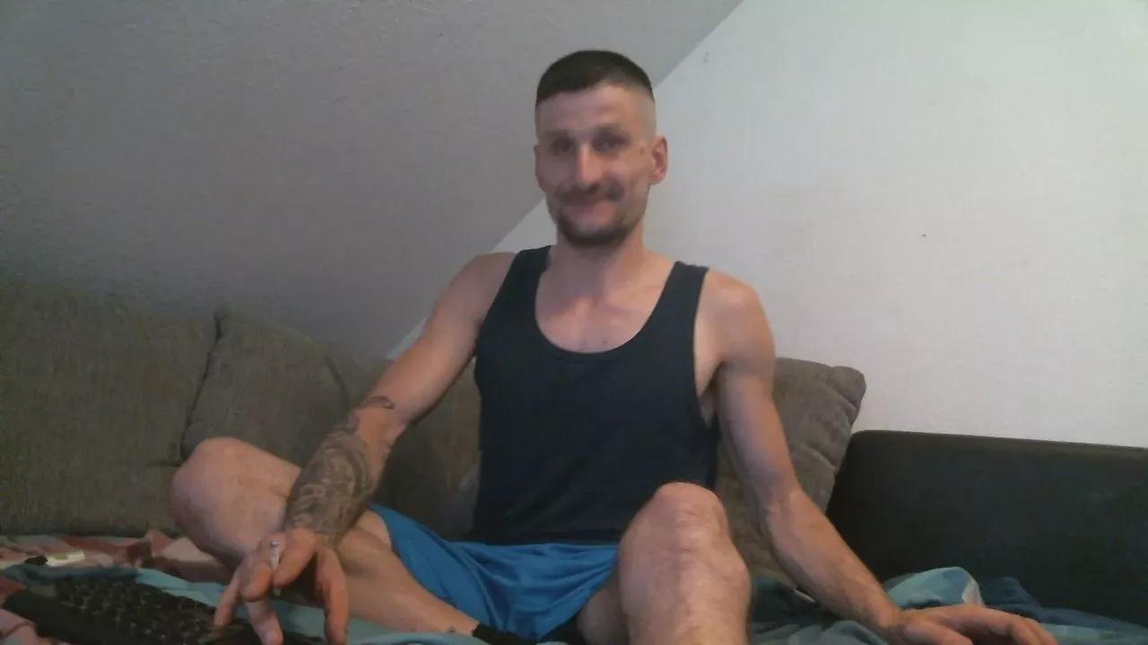 RonnyRonnsen36 on Cam4 