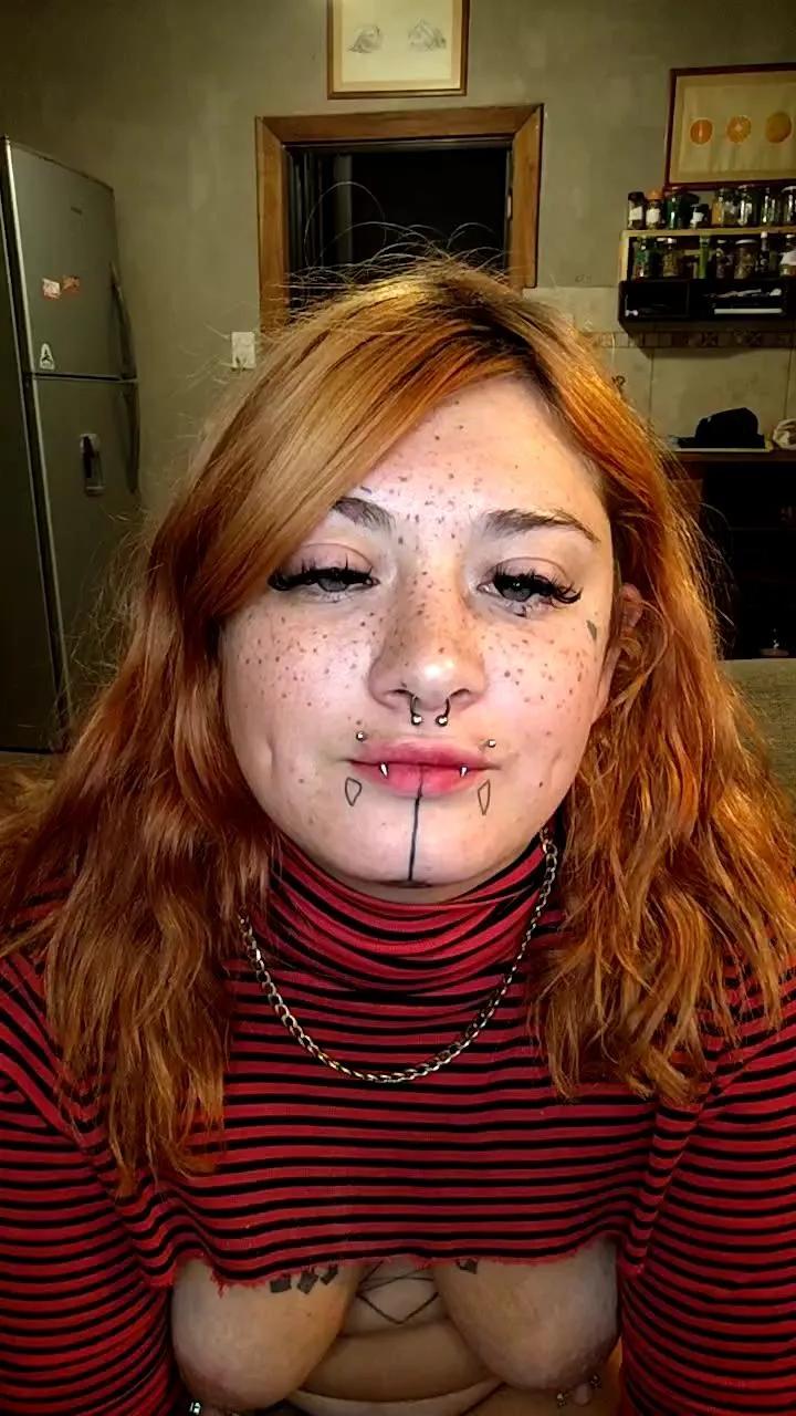 Sexxyymom — Freechat on Cam4