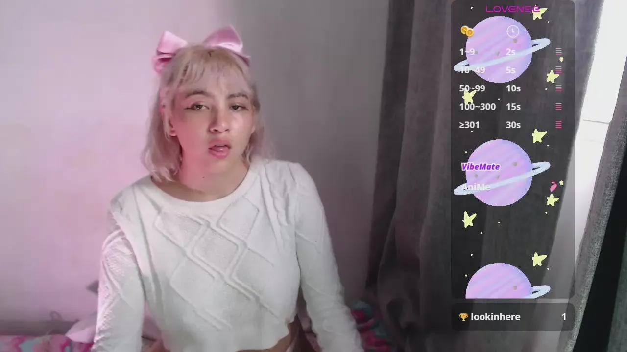 Strawberrykush —  #pornstar #gamer #cute #anal #squirt #smoke #cosplay