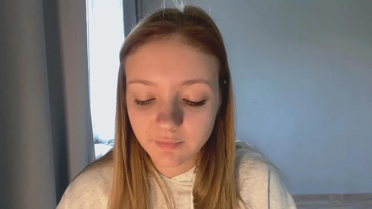 SuziFairbanks —  #pussy #taboo #cute #schoolgirl #C2C #femdom #pee