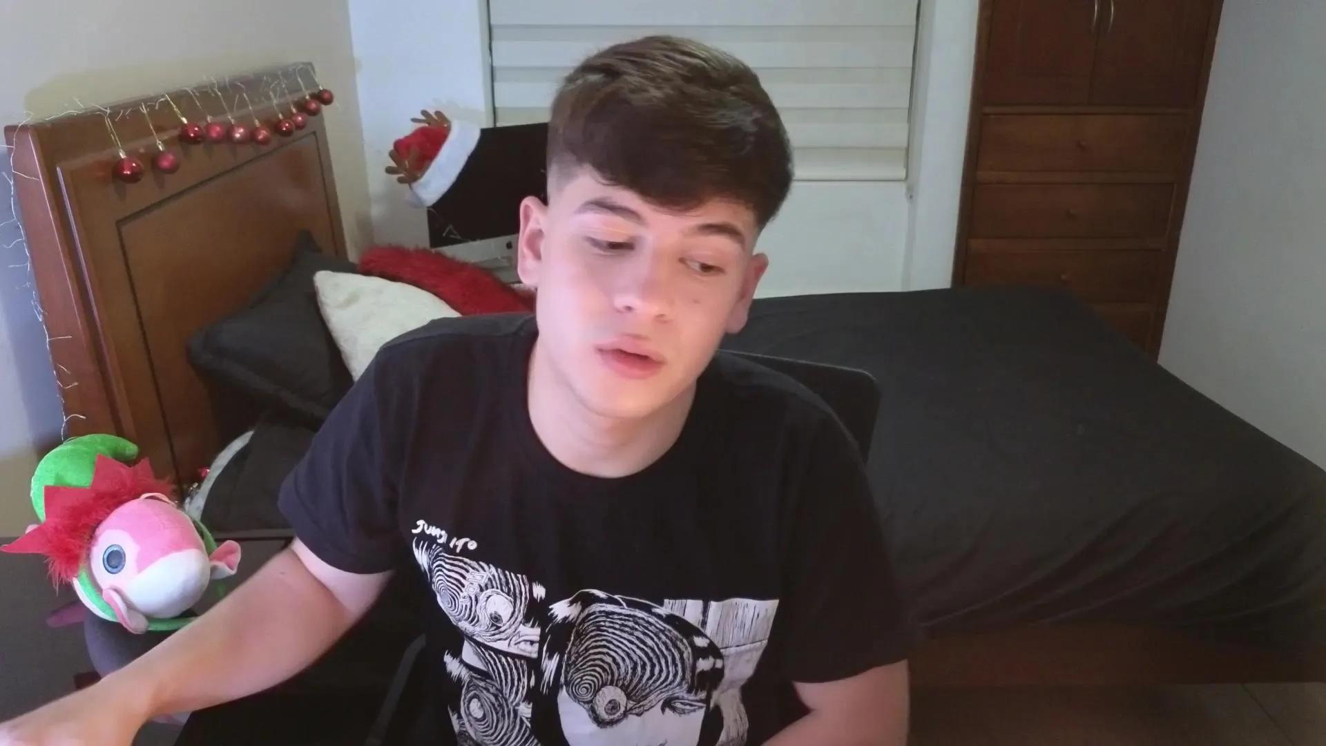 tightncuteass on Cam4