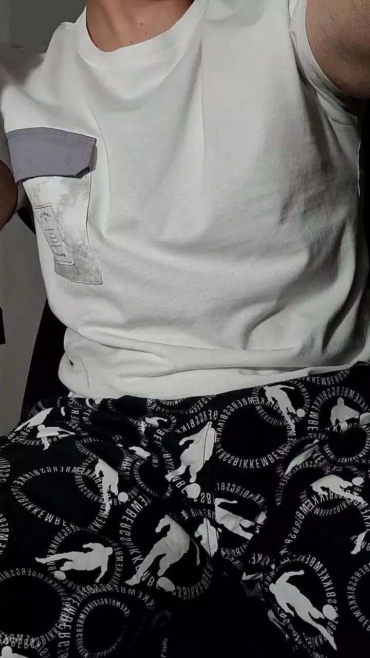 uncutcockitaly on Cam4 