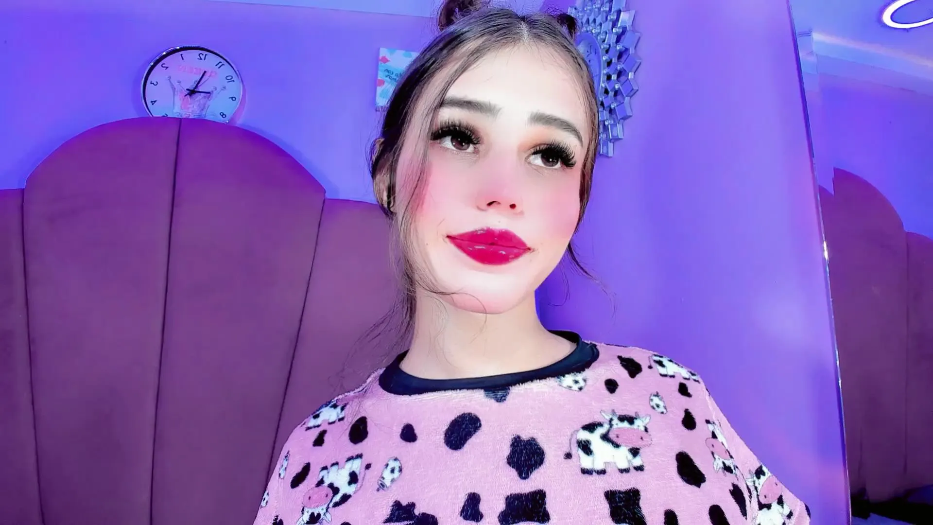 Offline ValeriaAguilar on Cam4