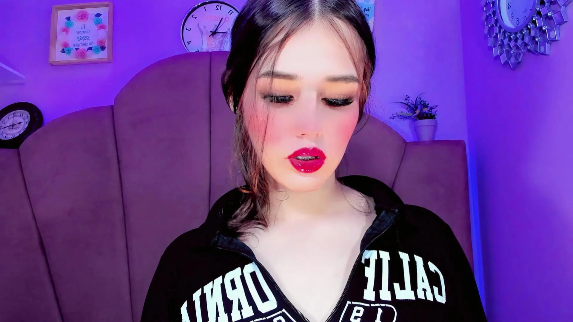 Offline ValeriaAguilar on Cam4