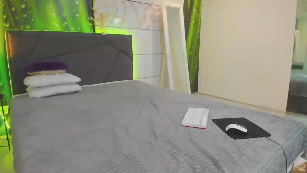 VeraWatts —  #squirt #armpits #smoke #striptease #blowjob #spanking #feet