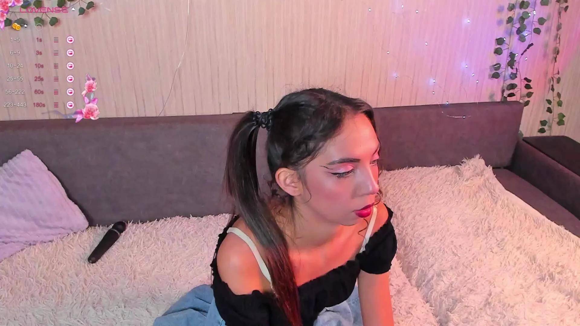 VictoriaMarlow —  #schoolgirl #masturbation #C2C #striptease #blowjob #spanking #ass