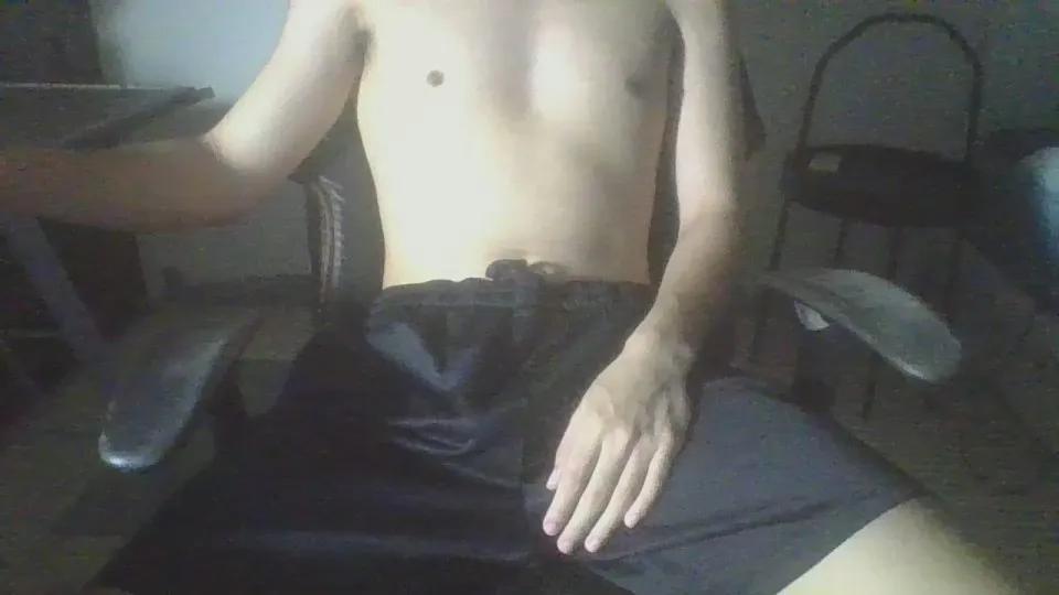 wolfdoggg — Freechat on Cam4