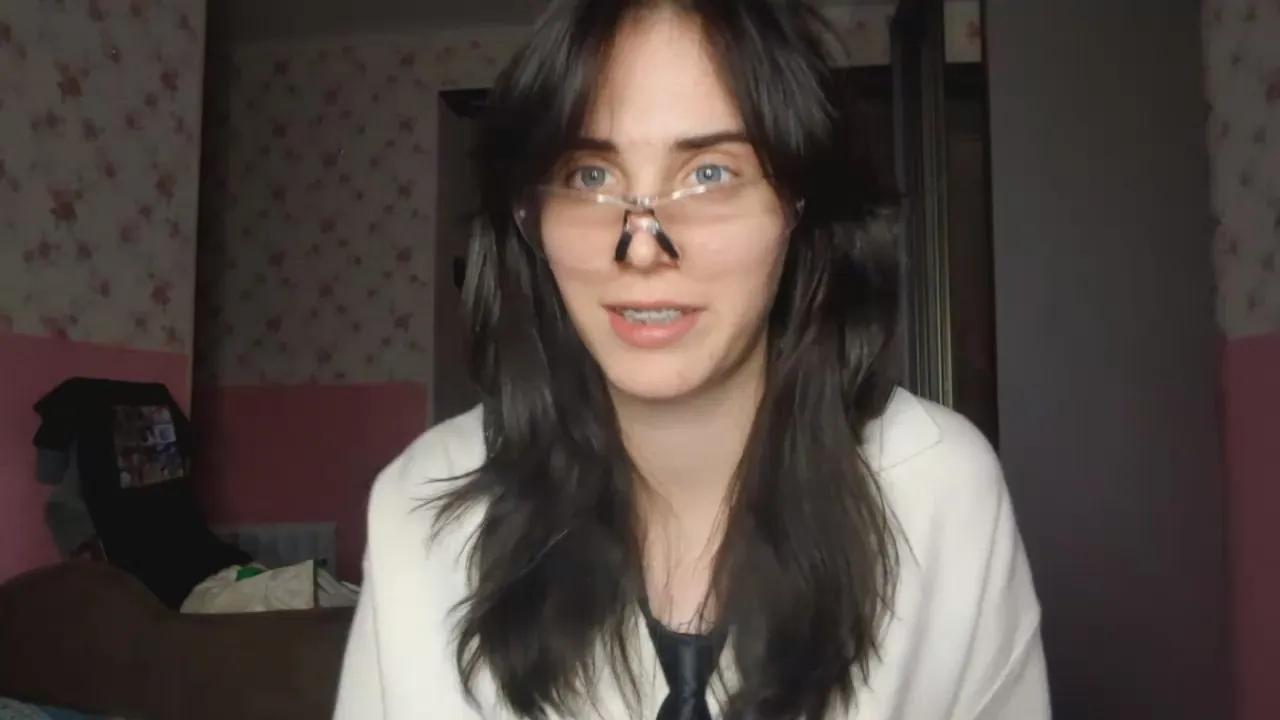 YoulandaGhamdi —  #threesome #cosplay #cute #blowjob #pussy #ass #gamer