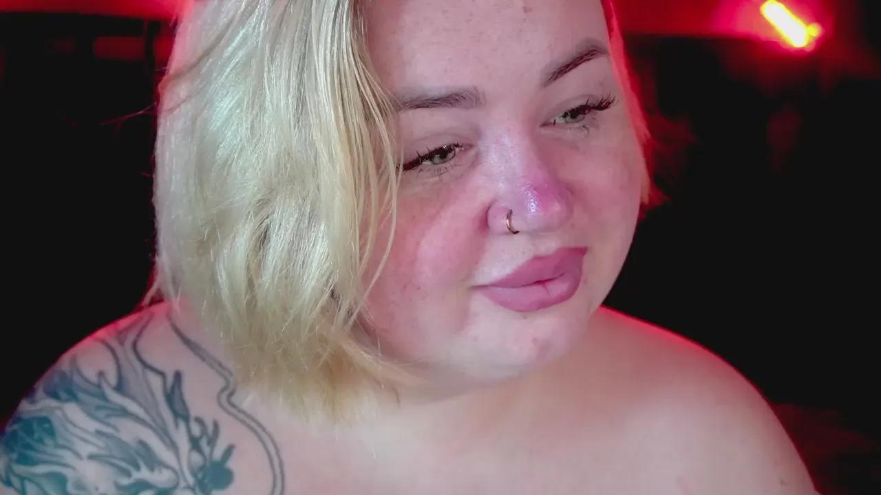 ZaraReignn —  #deepthroat #bigass #masturbation #squirt #blowjob #pussy #ass