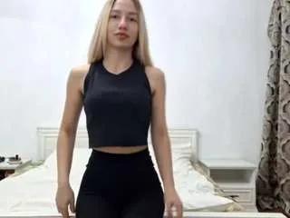 ajawinnike on CamSoda 