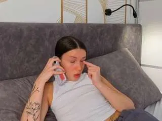 Offline asacrystal on CamSoda