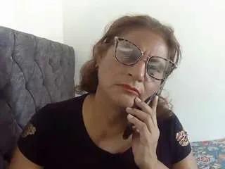 babsy-squirt on CamSoda 