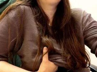 battymoll on CamSoda 